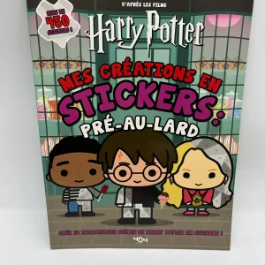 livre d’activité Magazine Harry Potter mes créations en stickers avec plus de 450 autocollants Neuf