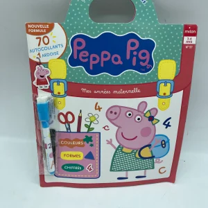 Livre d’activités Magazine Je Joue j’apprends Peppa pig Mon année de maternelle 80 gommettes couleur lettre chiffres numéro 37 lettre C Neuf