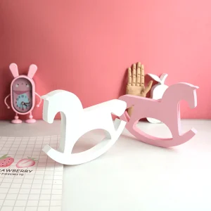 Petit cheval à bascule