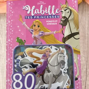 Paquet de 80 gommettes Habille tes princesses Poneys et chevaux !
