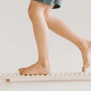 Planche Equilibre Montessori simple double face avec lignes TipiToo® Solo